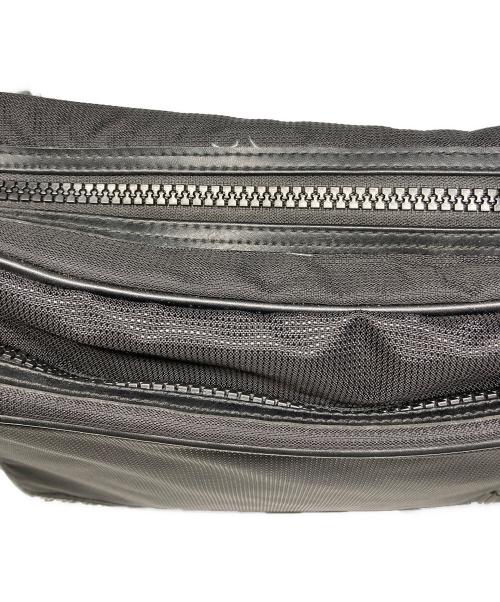 DIESEL（ディーゼル）DIESEL (ディーゼル) ショルダーバッグ ブラックの古着・服飾アイテム