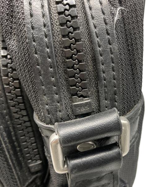 DIESEL（ディーゼル）DIESEL (ディーゼル) ショルダーバッグ ブラックの古着・服飾アイテム