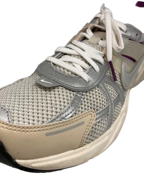 NIKE（ナイキ）NIKE (ナイキ) V2K RUN PRM ベージュ サイズ:US9.5の古着・服飾アイテム