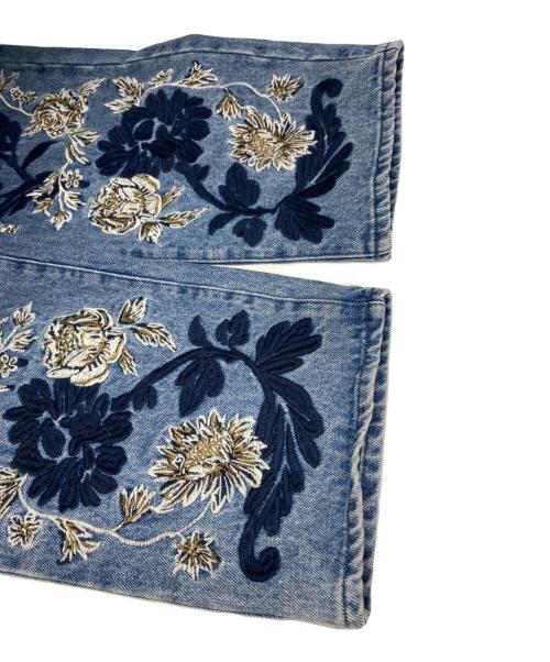 CLANE（クラネ）CLANE (クラネ) FLOWER EMBROIDERY PANTS インディゴの古着・服飾アイテム