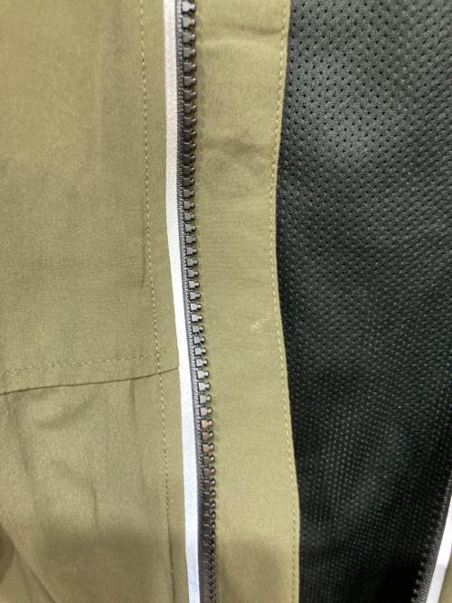 USMC（ユーエスエムシー）USMC (ユーエスエムシー) MARINE RUNNING JACKET オリーブ サイズ:Mの古着・服飾アイテム