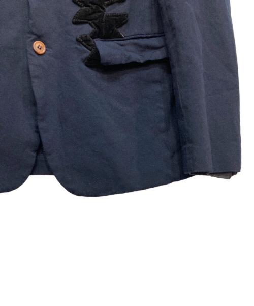 COMME des GARCONS HOMME PLUS（コムデギャルソンオムプリュス）COMME des GARCONS HOMME PLUS (コムデギャルソンオムプリュス) ポリ縮絨装飾 ジャケット ネイビー サイズ:Ｓの古着・服飾アイテム