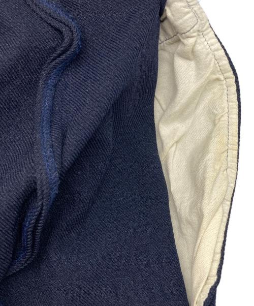 COMME des GARCONS HOMME PLUS（コムデギャルソンオムプリュス）COMME des GARCONS HOMME PLUS (コムデギャルソンオムプリュス) ポリ縮絨装飾 ジャケット ネイビー サイズ:Ｓの古着・服飾アイテム