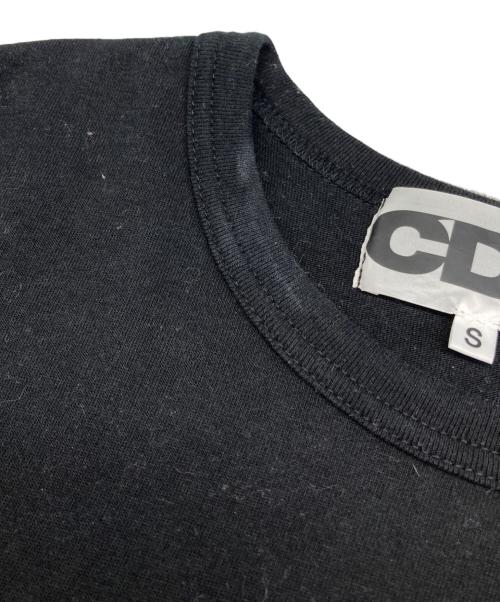 CDG（シーディージー）CDG (シーディージー) アームプリント ロングスリーブ Tシャツ ブラック サイズ:Ｓの古着・服飾アイテム