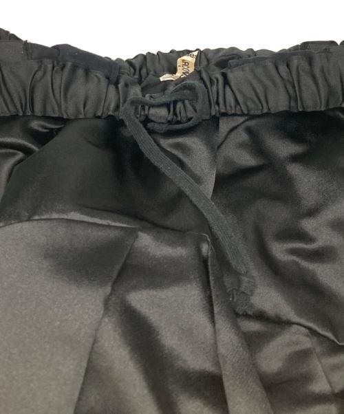 COMME des GARCONS（コムデギャルソン）COMME des GARCONS (コムデギャルソン) カットオフデザイン ボリューム プリーツスカート ブラック サイズ:Mの古着・服飾アイテム
