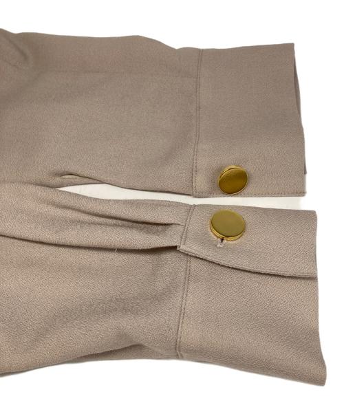 ANAYI（アナイ）ANAYI (アナイ) ウール ジョーゼット フロントタック ワンピース ベージュ サイズ:38 未使用品の古着・服飾アイテム