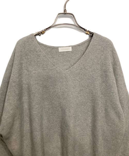 RIVE DROITE（リヴドロワ）RIVE DROITE (リヴドロワ) ヘアリーウール片畦Vネックニット グレー サイズ:FREEの古着・服飾アイテム