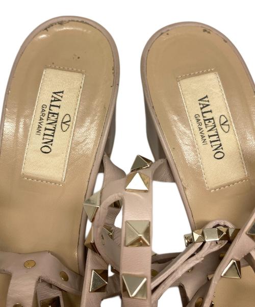 VALENTINO（ヴァレンティノ）VALENTINO (ヴァレンティノ) ロックスタッズストラップサンダル ピンク サイズ:361/2の古着・服飾アイテム