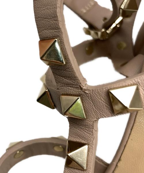 VALENTINO（ヴァレンティノ）VALENTINO (ヴァレンティノ) ロックスタッズストラップサンダル ピンク サイズ:361/2の古着・服飾アイテム