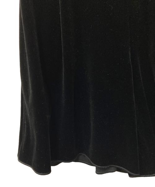 VELOUR NOIR by FOXEY NEWYORK（ベロア ノワール by フォクシー ニューヨーク）VELOUR NOIR by FOXEY NEWYORK (ベロア ノワール by フォクシー ニューヨーク) ベロアショートパンツ ブラック サイズ:38の古着・服飾アイテム