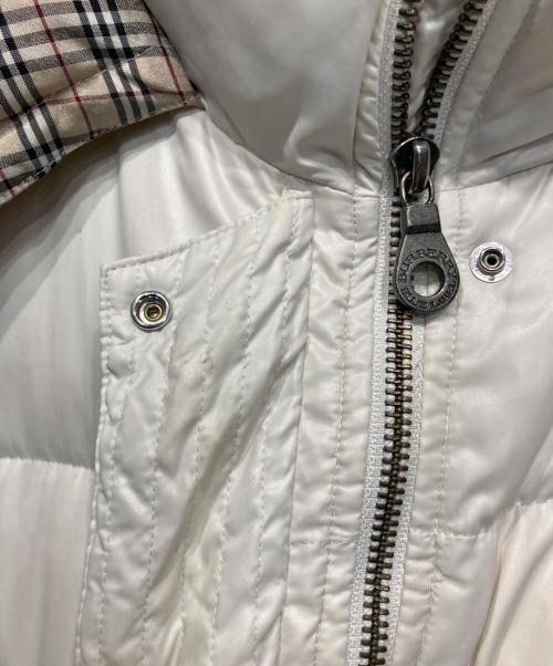 BURBERRY BLUE LABEL（バーバリー ブルー レーベル）BURBERRY BLUE LABEL (バーバリー ブルー レーベル) ダウンコート ホワイト サイズ:38の古着・服飾アイテム