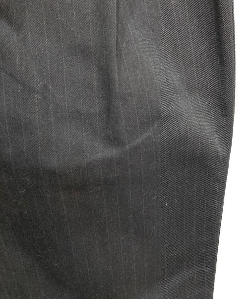 THE SHINZONE（ザ シンゾーン）THE SHINZONE (ザ シンゾーン) B-SHOP (ビショップ) 別注TOMBOY PANTS STRIPE ブラック サイズ:32の古着・服飾アイテム