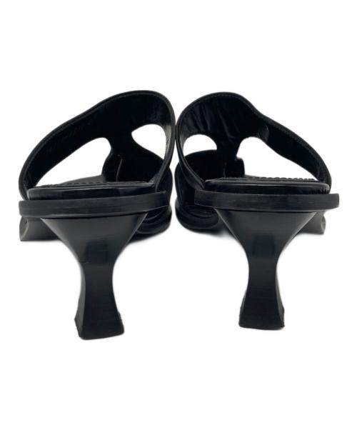 CLANE（クラネ）CLANE (クラネ) CURVED DESIGN SANDALS ブラック サイズ:37の古着・服飾アイテム