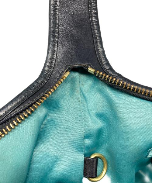 COACH（コーチ）COACH (コーチ) エルゴレザープリーテッドホーボー. ショルダーバッグ ブラックの古着・服飾アイテム