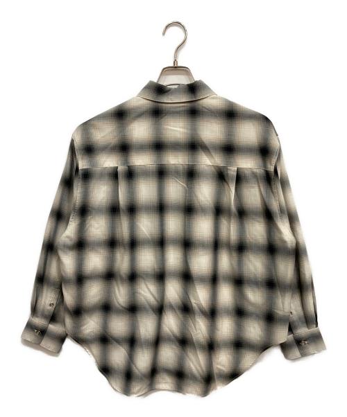 Spick and Span（スピック＆スパン）Spick and Span (スピック＆スパン) メタルボタンTRチェックルーズシャツ グレー サイズ:FREEの古着・服飾アイテム