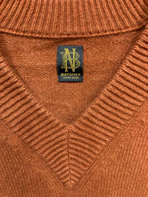 BATONER（バトナ―）BATONER (バトナ―) RE-CYCLE CASHMERE CREW V NECK ブラウン サイズ:Sの古着・服飾アイテム