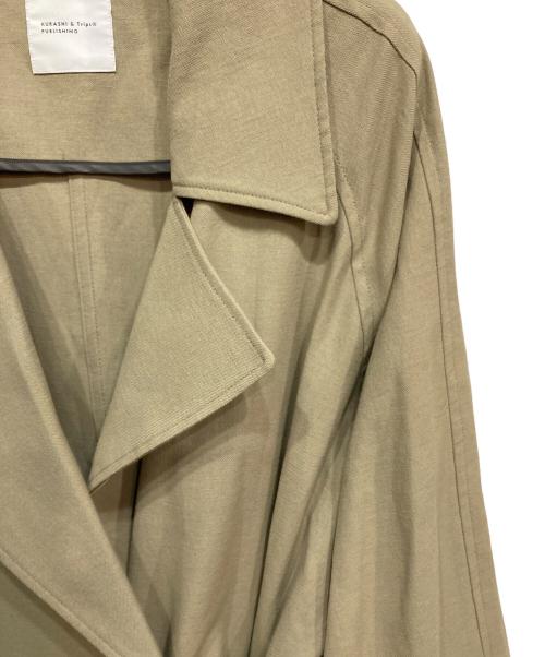 kurashi&trips publishing（クラシアンドトリップス パブリッシング）kurashi&trips publishing (クラシアンドトリップス パブリッシング) リネン混ラグラントレンチコート グリーン サイズ:FREEの古着・服飾アイテム