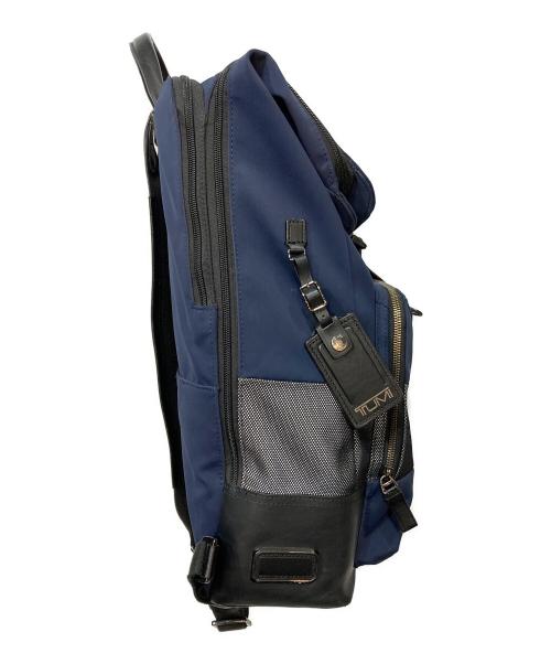 TUMI（トゥミ）TUMI (トゥミ) HARRISON Oak Roll Top Backpack ネイビーの古着・服飾アイテム