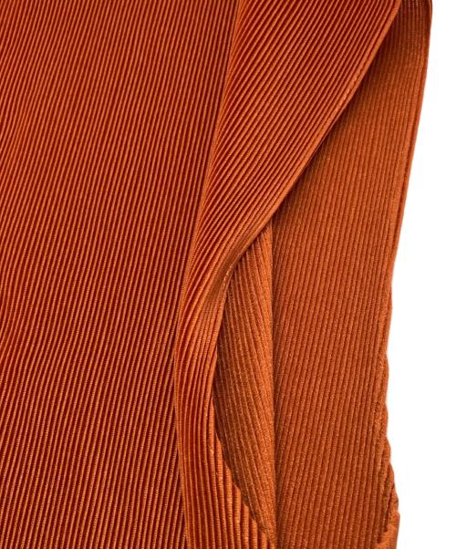 PLEATS PLEASE（プリーツプリーズ）PLEATS PLEASE (プリーツプリーズ) プリーツノースリーブカットソー オレンジ サイズ:3の古着・服飾アイテム