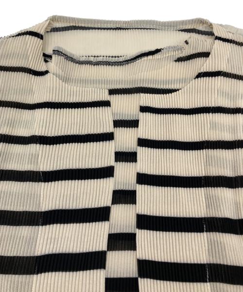 SPECCHIO（スペッチオ）SPECCHIO (スペッチオ) アンサンブルプリーツカーディガン ホワイト×ブラック サイズ:40の古着・服飾アイテム