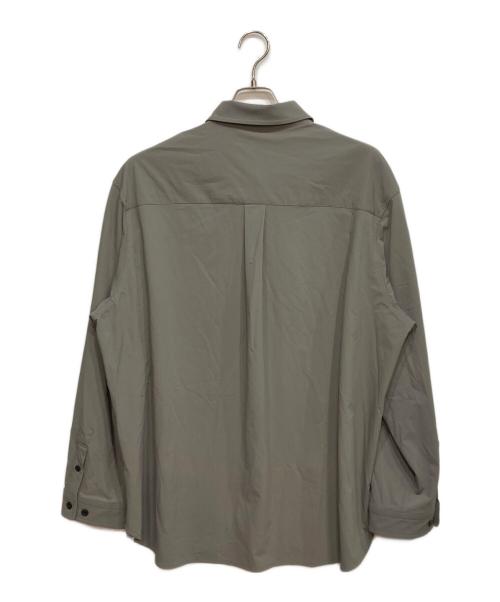 MAISON SPECIAL（メゾンスペシャル）MAISON SPECIAL (メゾンスペシャル) Regular Collar Prime-Over Long Sleeve Shirt グレー サイズ:2の古着・服飾アイテム