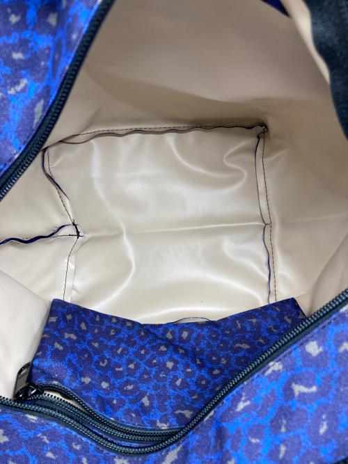 Herve Chapelier（エルベシャプリエ）Herve Chapelier (エルベシャプリエ) ヒョウ柄ナイロン舟型トート ブルーの古着・服飾アイテム
