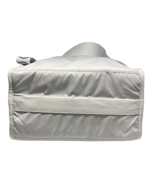 LeSportsac（レスポートサック）LeSportsac (レスポートサック) ONE DAY CABIN ホワイトの古着・服飾アイテム