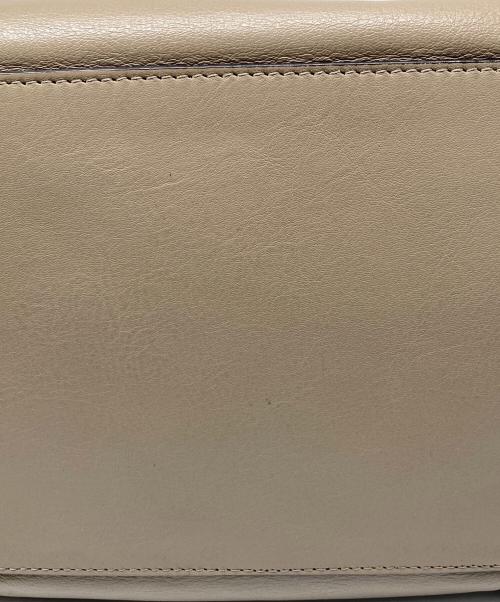 J&M DAVIDSON（ジェイ＆エム デヴィッドソン）J&M DAVIDSON (ジェイ＆エム デヴィッドソン) BELLE MINI スタッズバッグ ベージュ サイズ:サイズ詳細参照の古着・服飾アイテム