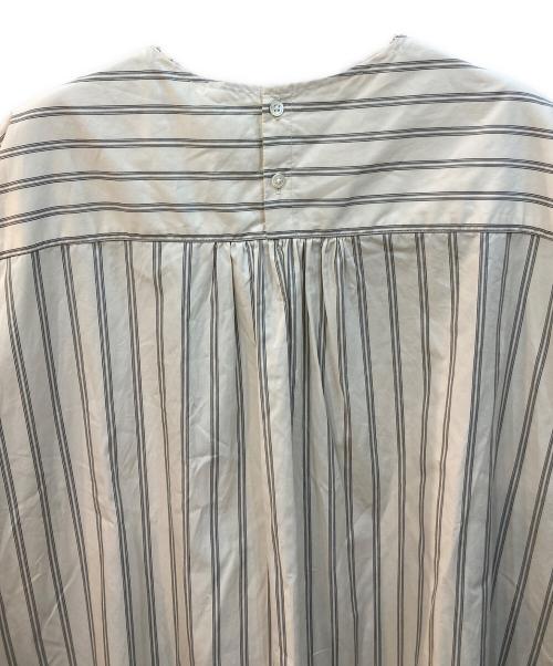KAGURE（カグレ）KAGURE (カグレ) ストライプクルーネックワンピース アイボリー サイズ:FREEの古着・服飾アイテム