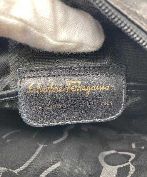 Salvatore Ferragamo（サルヴァトーレ フェラガモ）Salvatore Ferragamo (サルヴァトーレ フェラガモ) ヴァラリボン ショルダーバッグ ブラック サイズ:サイズ詳細参照の古着・服飾アイテム