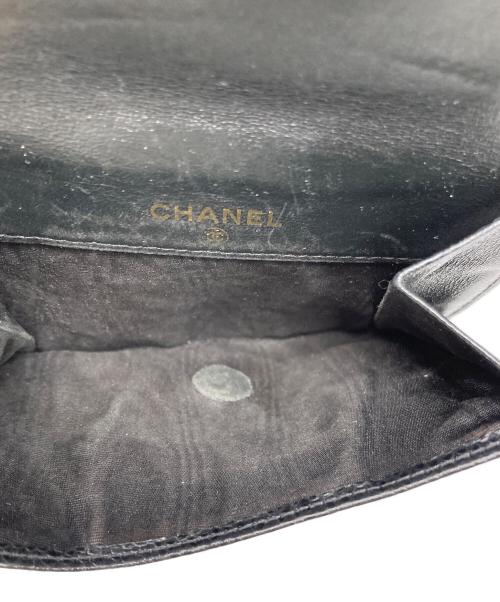 CHANEL（シャネル）CHANEL (シャネル) キャビアスキン2つ折り財布の古着・服飾アイテム