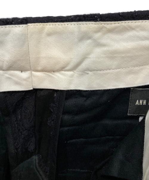 ANN DEMEULEMEESTER（アンドゥムルメステール）ANN DEMEULEMEESTER (アンドゥムルメステール) 刺繍パンツ ブラック サイズ:ＸＳの古着・服飾アイテム