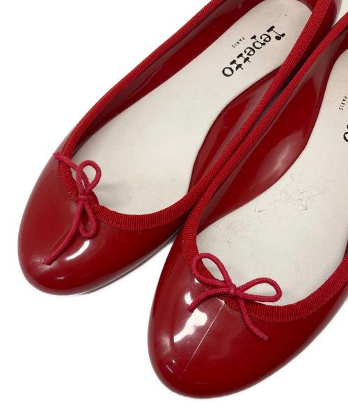 repetto（レペット）Repetto (レペット) エナメルフラットパンプス レッド サイズ:37の古着・服飾アイテム