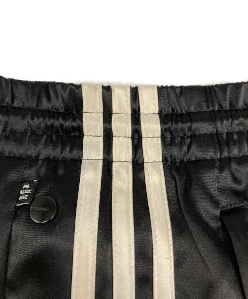 adidas（アディダス）adidas (アディダス) サテンアディブレイク パンツ ブラック サイズ:Mの古着・服飾アイテム