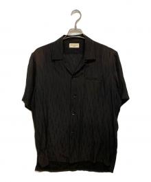 Saint Laurent Paris（サンローランパリ）の古着「スターエンブロイダリーシルク半袖シャツ」｜ブラック