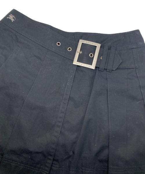 BURBERRY BLUE LABEL（バーバリー ブルー レーベル）BURBERRY BLUE LABEL (バーバリー ブルー レーベル) プリーツスカート ブラック サイズ:36の古着・服飾アイテム