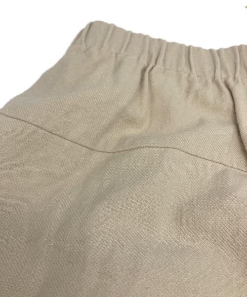 evam eva（エヴァムエヴァ）evam eva (エヴァムエヴァ) narrow pants ナロー パンツ ベージュ サイズ:1の古着・服飾アイテム