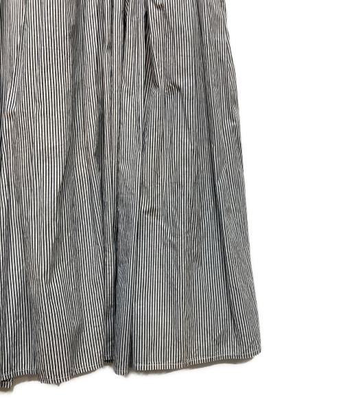 BEARDSLEY（ビアズリー）BEARDSLEY (ビアズリー) 先染めギャザーワンピース グレー サイズ:1の古着・服飾アイテム