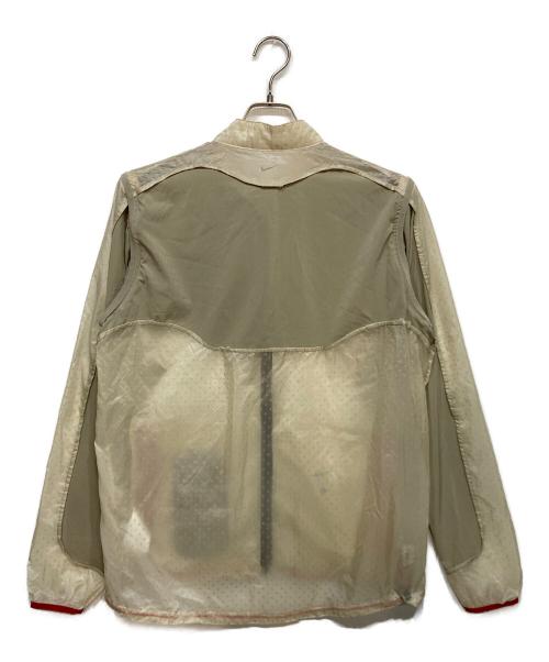 NIKE（ナイキ）NIKE (ナイキ) UNDERCOVER (アンダーカバー) ナイロンジャケット ベージュ サイズ:Lの古着・服飾アイテム