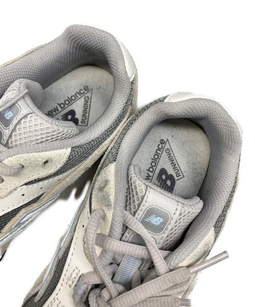 NEW BALANCE（ニューバランス）NEW BALANCE (ニューバランス) スニーカー グレー×ホワイト サイズ:23.5㎝の古着・服飾アイテム