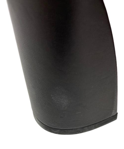 Christian Louboutin（クリスチャン・ルブタン）Christian Louboutin (クリスチャン・ルブタン) 編み込みサンダル ブラック サイズ:36 1/2の古着・服飾アイテム