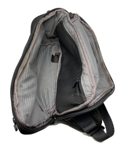 TUMI（トゥミ）TUMI (トゥミ) kelley sling ボディバッグ ネイビーの古着・服飾アイテム