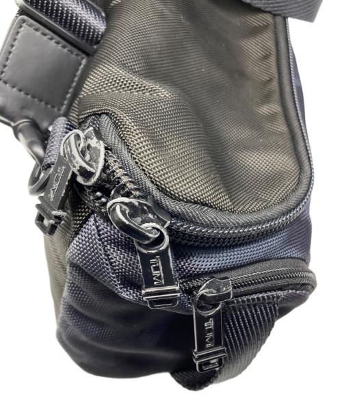 TUMI（トゥミ）TUMI (トゥミ) kelley sling ボディバッグ ネイビーの古着・服飾アイテム