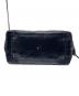 中古・古着 ANYA HINDMARCH (アニヤ・ハインドマーチ) リボン柄エナメルバッグ ブラック：5000円
