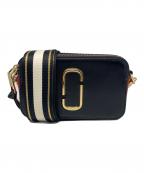 MARC JACOBSマークジェイコブス）の古着「ザ スナップショット」｜ブラック×レッド