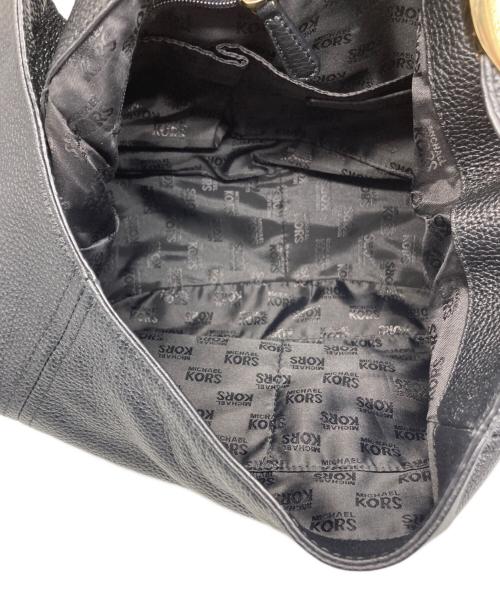 MICHAEL KORS（マイケルコース）MICHAEL KORS (マイケルコース) ワンショルダーバッグ ブラックの古着・服飾アイテム