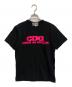 CDG（シーディージー）の古着「Pink Logo T-Shirt」｜ブラック