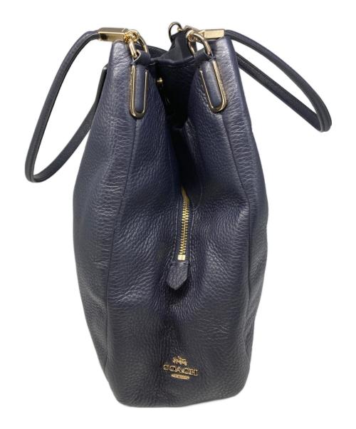 COACH（コーチ）COACH (コーチ) フィービーショルダーバッグ ネイビーの古着・服飾アイテム