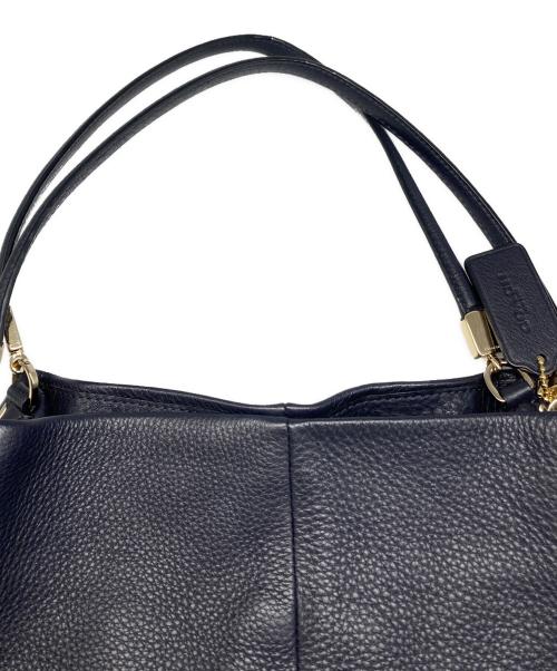 COACH（コーチ）COACH (コーチ) フィービーショルダーバッグ ネイビーの古着・服飾アイテム