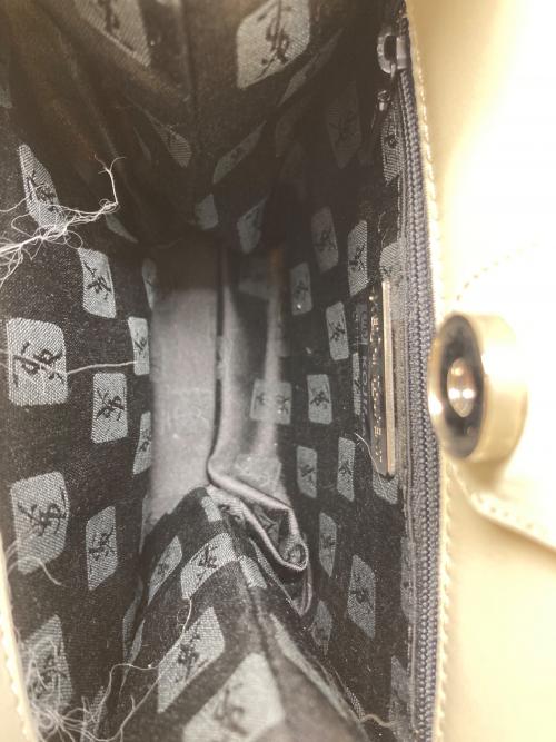 Yves Saint Laurent（イヴサンローラン）Yves Saint Laurent (イヴサンローラン) Vintageハンドバッグ ホワイトの古着・服飾アイテム